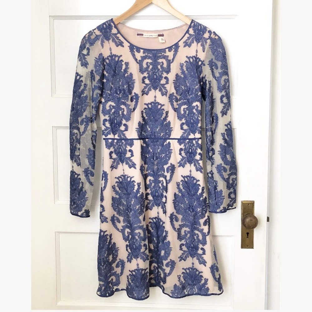 Chelsea & Violet mesh embroidered lace dress